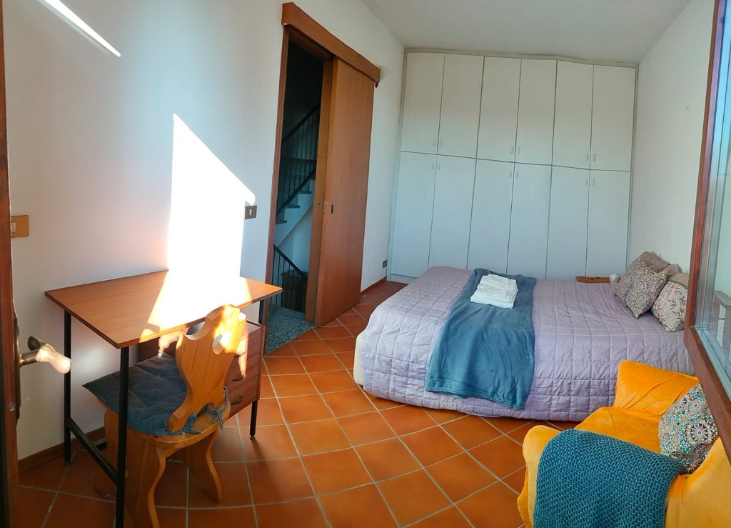 Casa vacanza La Frisa biella tavigliano camera matrimoniale